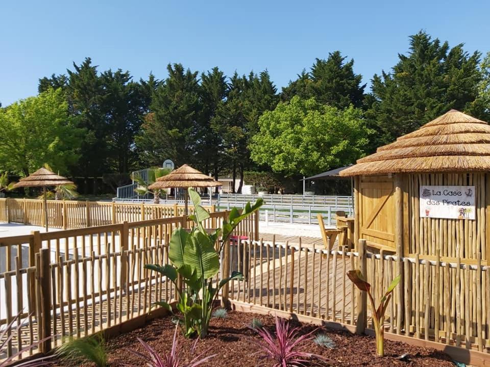Camping Les Maraises Saint-Martin-de-Ré Buitenkant foto