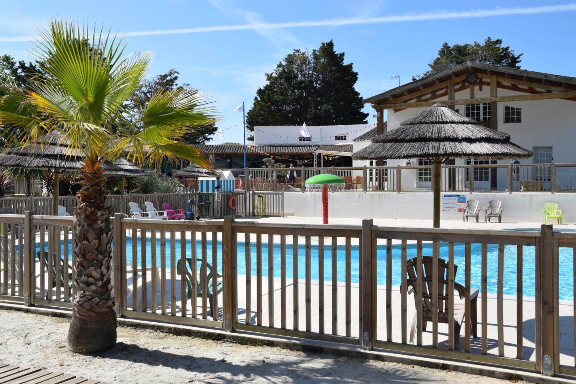 Camping Les Maraises Saint-Martin-de-Ré Buitenkant foto