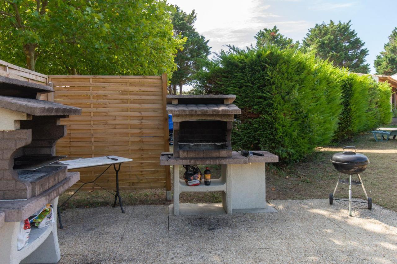 Camping Les Maraises Saint-Martin-de-Ré Buitenkant foto